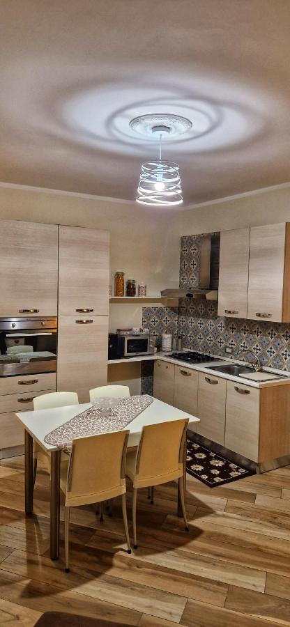 La Casa Di Lucia Apartment Cava deʼ Tirreni Екстериор снимка